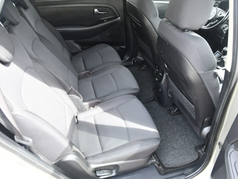 Kia Carens 1,7crdi DUDKI11 Kam.Cof.Navigacja. 7 Foteli. Tempomat.Ledy.OKAZJA IV (2013-)
