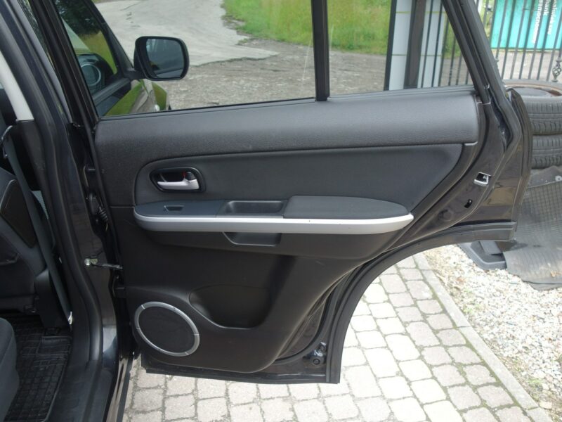 Suzuki Grand Vitara Suzuki Grand Vitara 2007 2.0 benzyna-GAZ 4x4 180tyś przebiegu II (2005-2015)