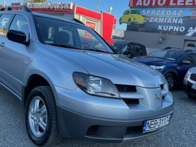 Mitsubishi Outlander 2.0 Benzyna 4x4 Zarejestrowany Ubezpieczony I (2001-2006)