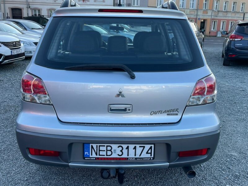 Mitsubishi Outlander 2.0 Benzyna 4x4 Zarejestrowany Ubezpieczony I (2001-2006)