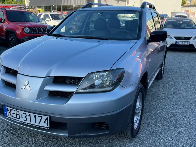 Mitsubishi Outlander 2.0 Benzyna 4x4 Zarejestrowany Ubezpieczony I (2001-2006)