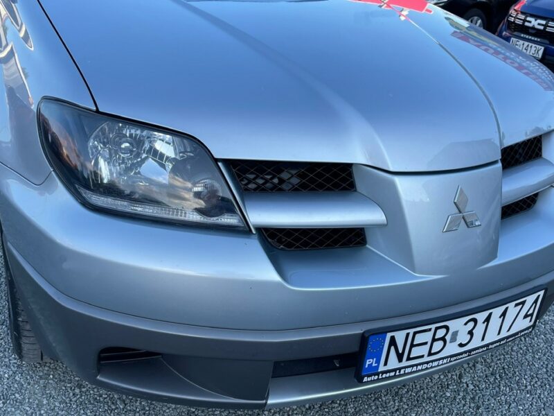 Mitsubishi Outlander 2.0 Benzyna 4x4 Zarejestrowany Ubezpieczony I (2001-2006)