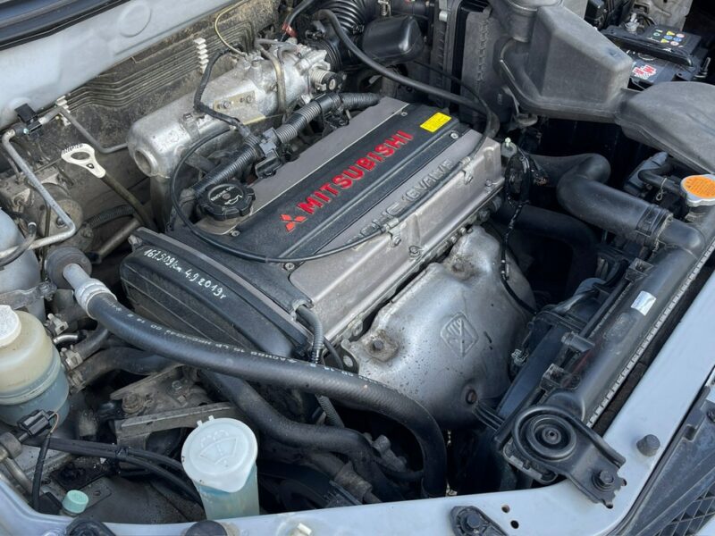 Mitsubishi Outlander 2.0 Benzyna 4x4 Zarejestrowany Ubezpieczony I (2001-2006)