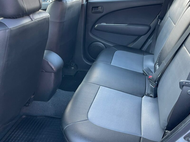 Mitsubishi Outlander 2.0 Benzyna 4x4 Zarejestrowany Ubezpieczony I (2001-2006)