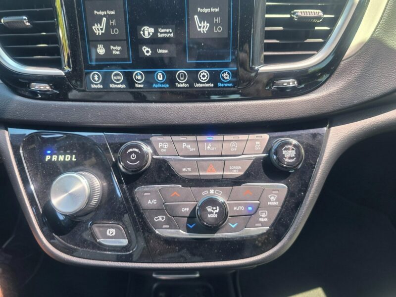 Chrysler Pacifica 3.6 Ben + LPG, 4x4, Radar, Kamery 360, Bluetooth, Skóra, El. Drzwi