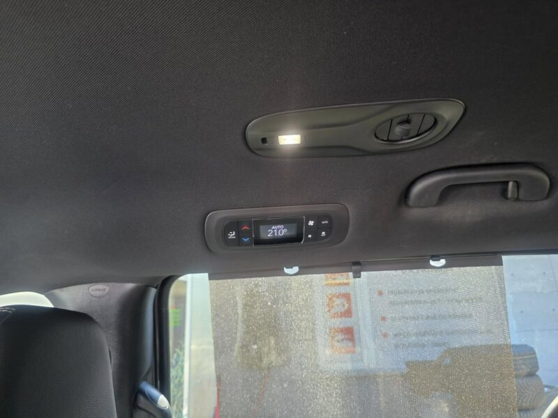 Chrysler Pacifica 3.6 Ben + LPG, 4x4, Radar, Kamery 360, Bluetooth, Skóra, El. Drzwi