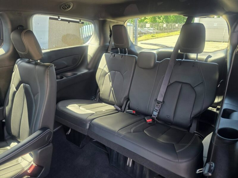 Chrysler Pacifica 3.6 Ben + LPG, 4x4, Radar, Kamery 360, Bluetooth, Skóra, El. Drzwi