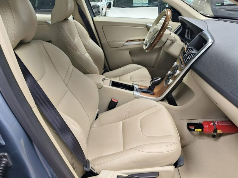 Volvo XC 60 2.0 150KM Summum Automat, Skóra, Navi, Kamera, El.Klapa,Bliss,Panorama I (2008-2017)