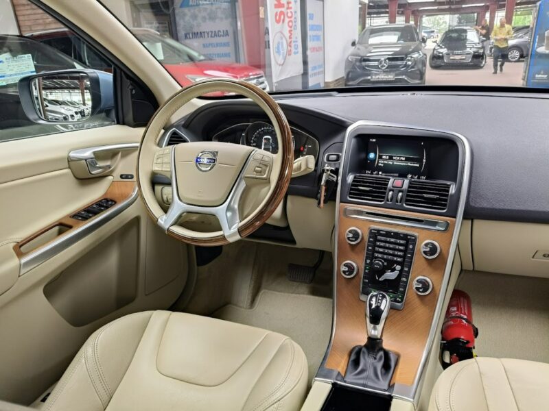 Volvo XC 60 2.0 150KM Summum Automat, Skóra, Navi, Kamera, El.Klapa,Bliss,Panorama I (2008-2017)