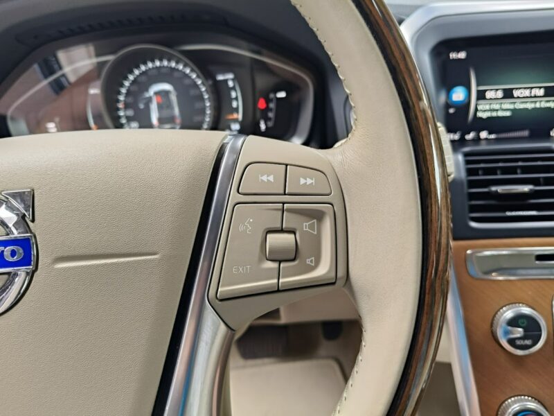 Volvo XC 60 2.0 150KM Summum Automat, Skóra, Navi, Kamera, El.Klapa,Bliss,Panorama I (2008-2017)