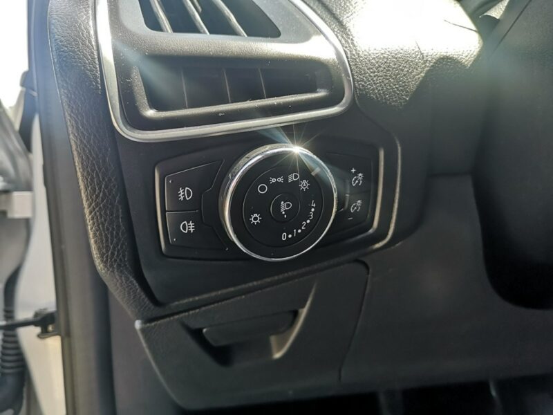 Ford Focus 1.6 TDCI 115KM Klimatronik Navi ALU Isofix Tempomat Gwarancja Mk3 (2010-2018)