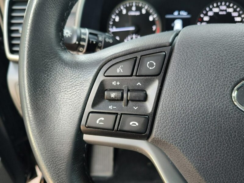 Hyundai Tucson 1.6 132KM LIFT Navi, Kamera, Grzane Fotele, Czujniki Cofania III (2015-2020)