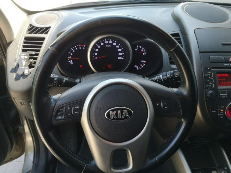 Kia Soul 1.6 CRDI 128 KM Klimatr Kamera Alu Ledy Parktronik Isofix Gwarancja I (2009-2014)