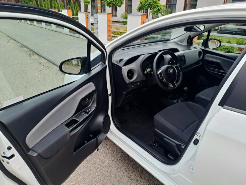 Toyota Yaris Salon Polska LPG Radar Lane Assist III (2011-2019)