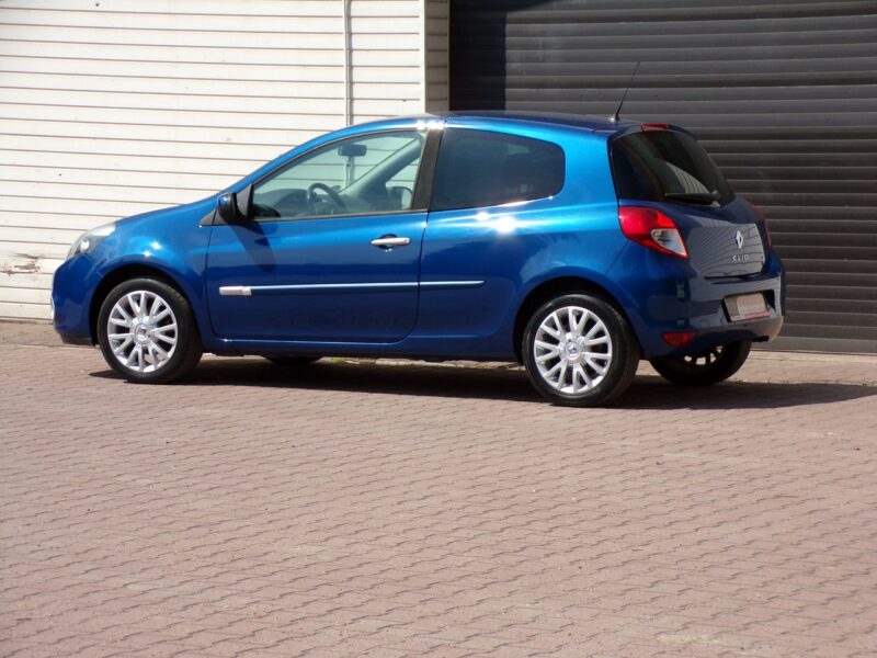 Renault Clio Klimatyzacja /I właść /Gwarancja /1,2 /74KM/2010 III (2005-2012)