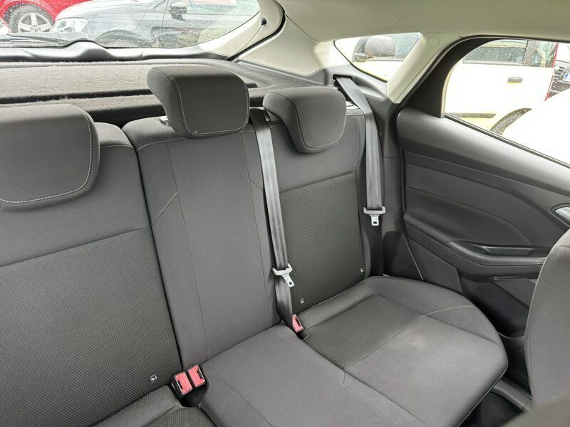Ford Focus Po liftingu, niezawodny silnik, klimatyzacja, Bluetooth, import Mk3 (2010-2018)