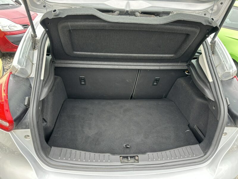 Ford Focus Po liftingu, niezawodny silnik, klimatyzacja, Bluetooth, import Mk3 (2010-2018)
