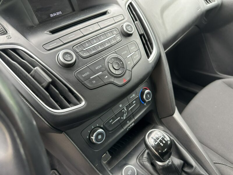 Ford Focus Po liftingu, niezawodny silnik, klimatyzacja, Bluetooth, import Mk3 (2010-2018)