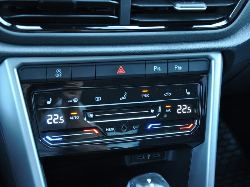 Volkswagen T-Roc 1.5 TSI 150KM Life DSG Polski Salon Gwarancja FV marża