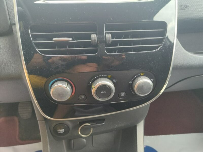 Renault Clio Navi* 1,2 Mpi* Super stan* Maly przebieg IV (2012-)