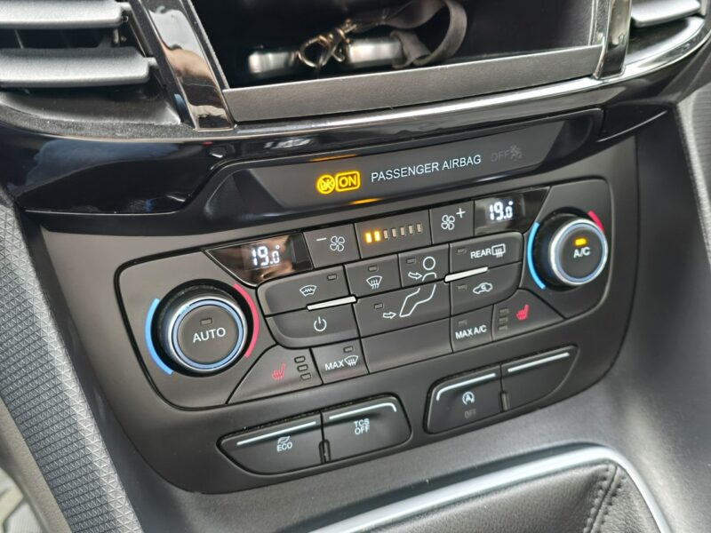 Ford Tourneo Connect 1.5 BlueHdi Titanium / Salon PL I-właściciel II (2013-2022)