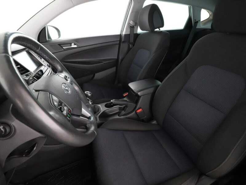 Hyundai Tucson 4WD Navi Automatyczna klimatyzacja podgrzewane fotele Kamera cofania H III (2015-2020)