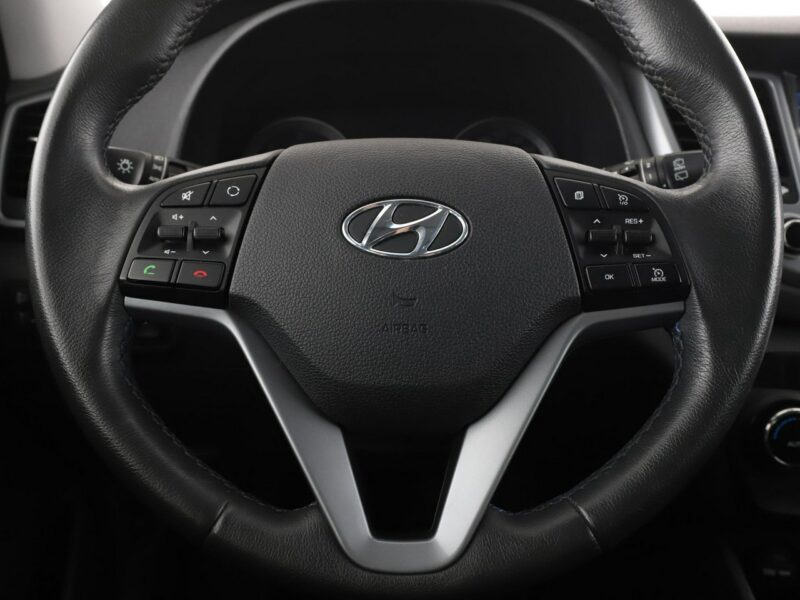 Hyundai Tucson 4WD Navi Automatyczna klimatyzacja podgrzewane fotele Kamera cofania H III (2015-2020)