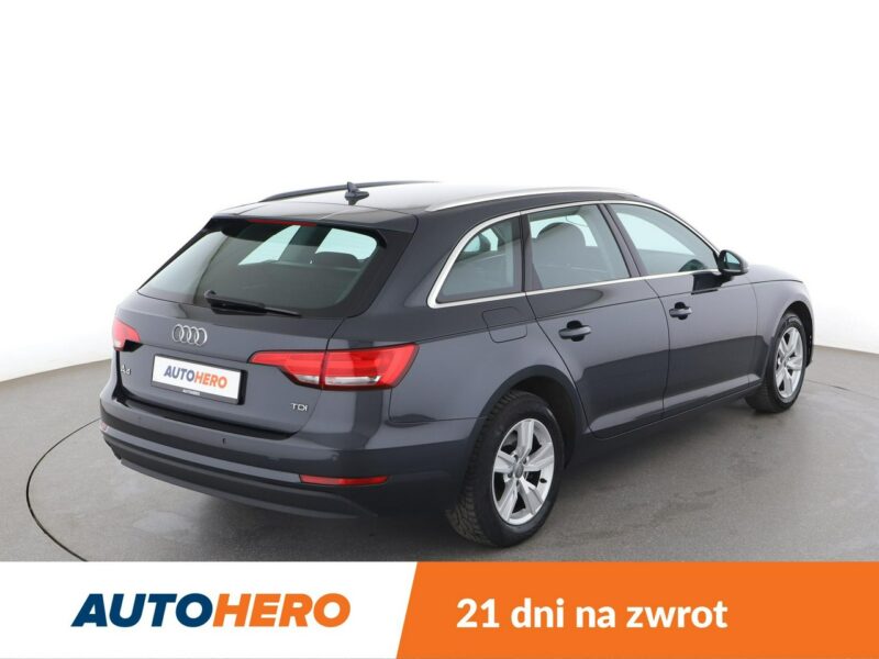 Audi A4 navi xenon klima auto grzane fotele czujniki parkowania B9 (2015-)