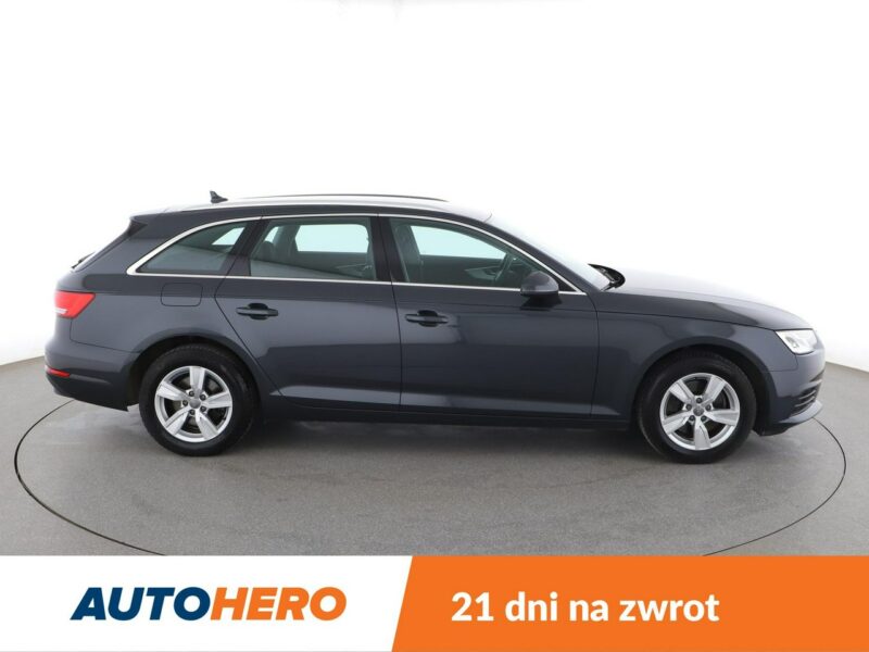 Audi A4 navi xenon klima auto grzane fotele czujniki parkowania B9 (2015-)