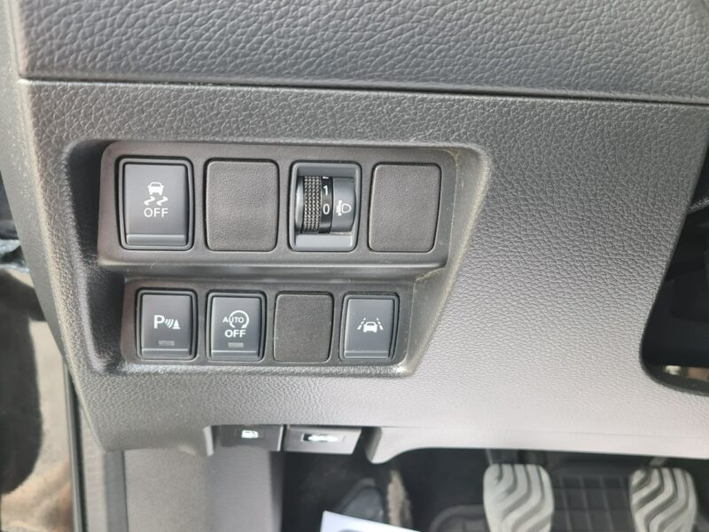 Nissan Qashqai SzklanyDach Navi Kamera 360* 2xPDC Wolne Ręce Radar Asystent Pasa Alu II (2013-2021)