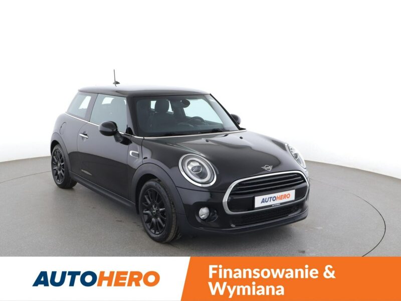 Mini Cooper navi klima auto full LED czujniki parkowania II (2006-)