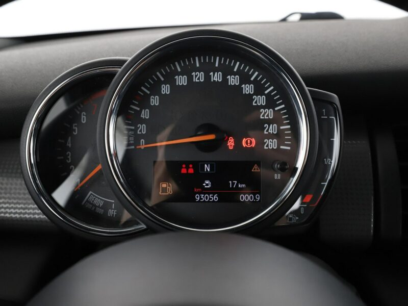 Mini Cooper navi klima auto full LED czujniki parkowania II (2006-)