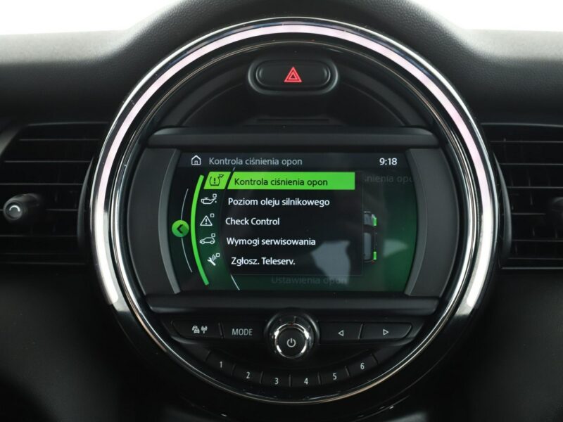 Mini Cooper navi klima auto full LED czujniki parkowania II (2006-)