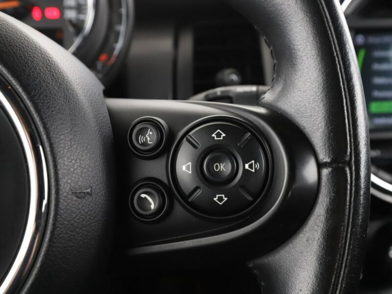 Mini Cooper navi klima auto full LED czujniki parkowania II (2006-)