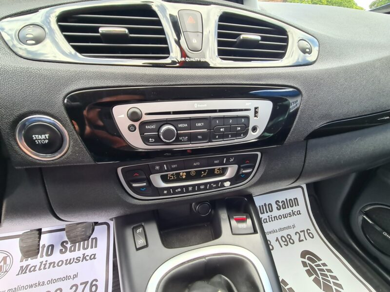 Renault Scenic BOSE Navi Kamera 2xPDC Grzane Fotele Półskóry Klimatronik Sensory Led III (2009-2016)