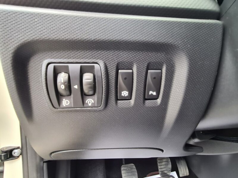 Renault Captur Navi PDC Klimatyzacja Wolne Ręce Tempomat Halogeny Komputer Alu I (2013-2019)