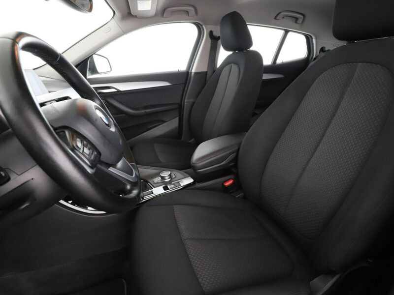 BMW X2 Advantage automat navi PDC el.klapa LED tempomat F39 (2017-2023)