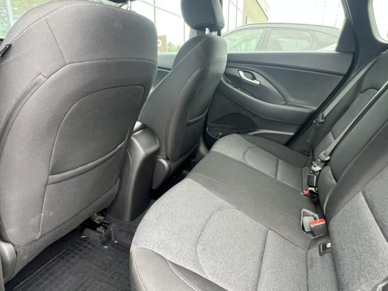 Hyundai i30 1.5DPI 110KM Smart+LED+Pakiet Zimowy Salon Polska Pierwszy wł FV23% III (2017-)