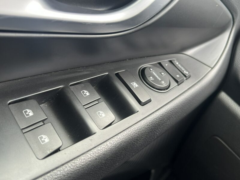 Hyundai i30 1.5DPI 110KM Smart+LED+Pakiet Zimowy Salon Polska Pierwszy wł FV23% III (2017-)