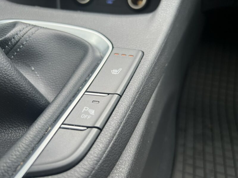 Hyundai i30 1.5DPI 110KM Smart+LED+Pakiet Zimowy Salon Polska Pierwszy wł FV23% III (2017-)