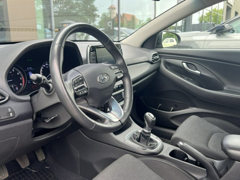 Hyundai i30 1.5DPI 110KM Smart+LED+Pakiet Zimowy Salon Polska Pierwszy wł FV23% III (2017-)