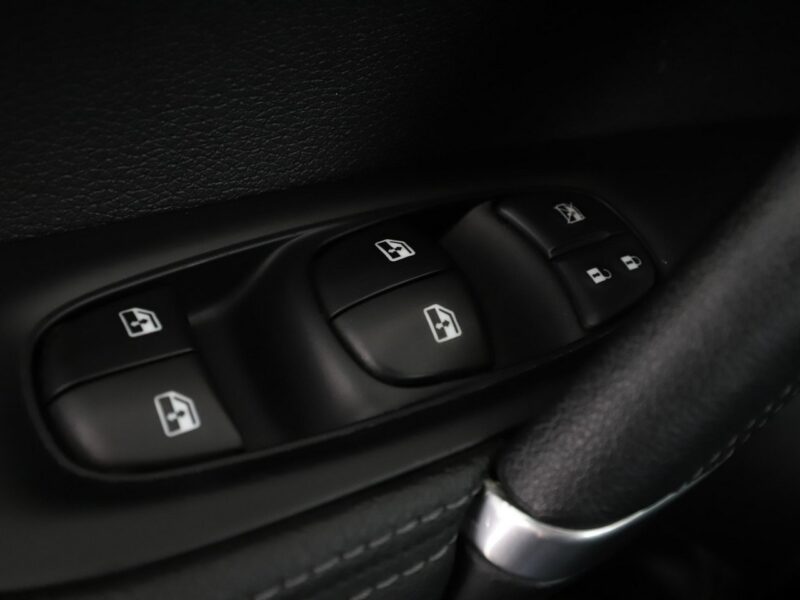 Nissan Qashqai Tekna 163KM półskóra navi kamera360 grzane fotele panorama LED tempoma II (2013-2021)