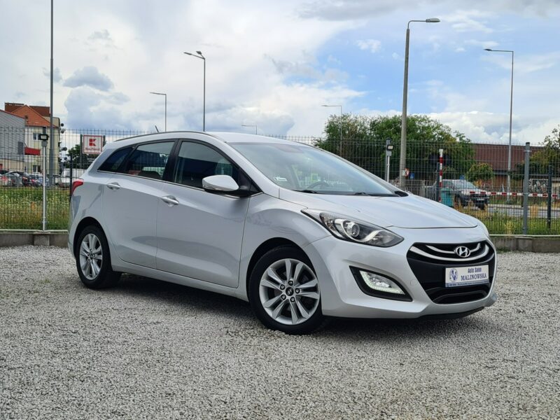 Hyundai i30 Klimatyzacja Led Kamera Halogeny Komputer Alu Niski Przebieg !!! II (2012 - 2016)