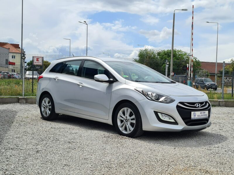 Hyundai i30 Klimatyzacja Led Kamera Halogeny Komputer Alu Niski Przebieg !!! II (2012 - 2016)