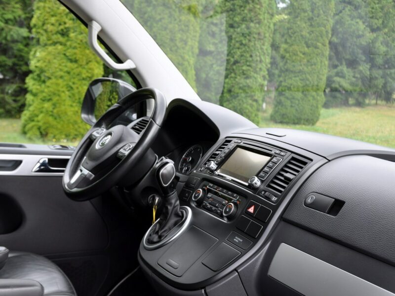Volkswagen Multivan 2.0TDI(180KM)*Long*DSG*Highline*Navi*Skóry*6-Foteli*2xPar*Alu17"ASO VW