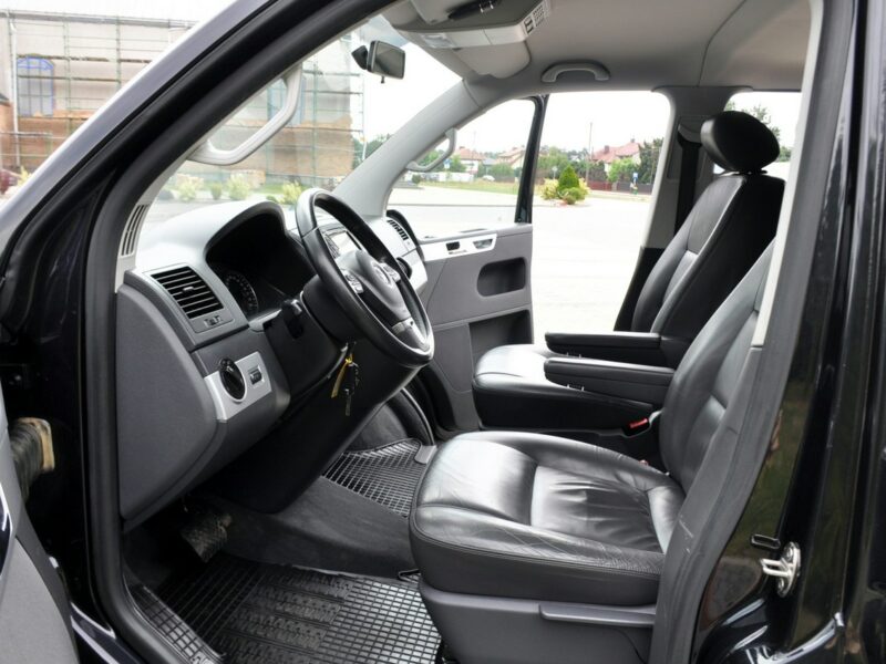 Volkswagen Multivan 2.0TDI(180KM)*Long*DSG*Highline*Navi*Skóry*6-Foteli*2xPar*Alu17"ASO VW