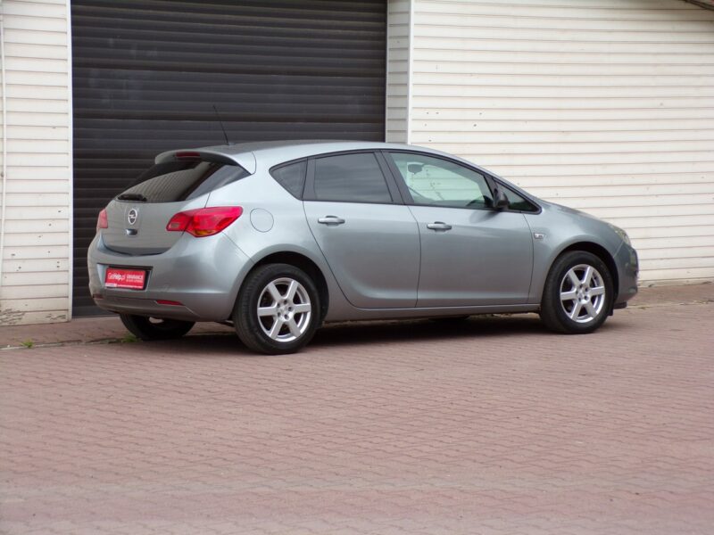 Opel Astra Bagażnik Rowerowy /Klima /Gwarancja /1,6 /115KM /2010 J (2009-2019)