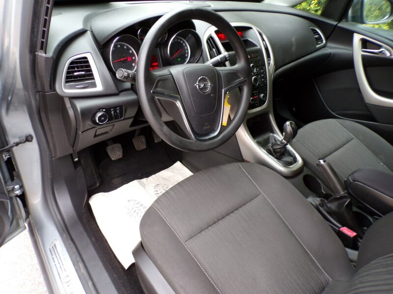Opel Astra Bagażnik Rowerowy /Klima /Gwarancja /1,6 /115KM /2010 J (2009-2019)