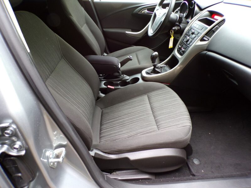 Opel Astra Bagażnik Rowerowy /Klima /Gwarancja /1,6 /115KM /2010 J (2009-2019)