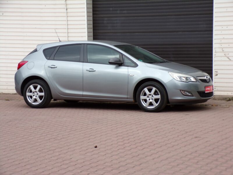 Opel Astra Bagażnik Rowerowy /Klima /Gwarancja /1,6 /115KM /2010 J (2009-2019)